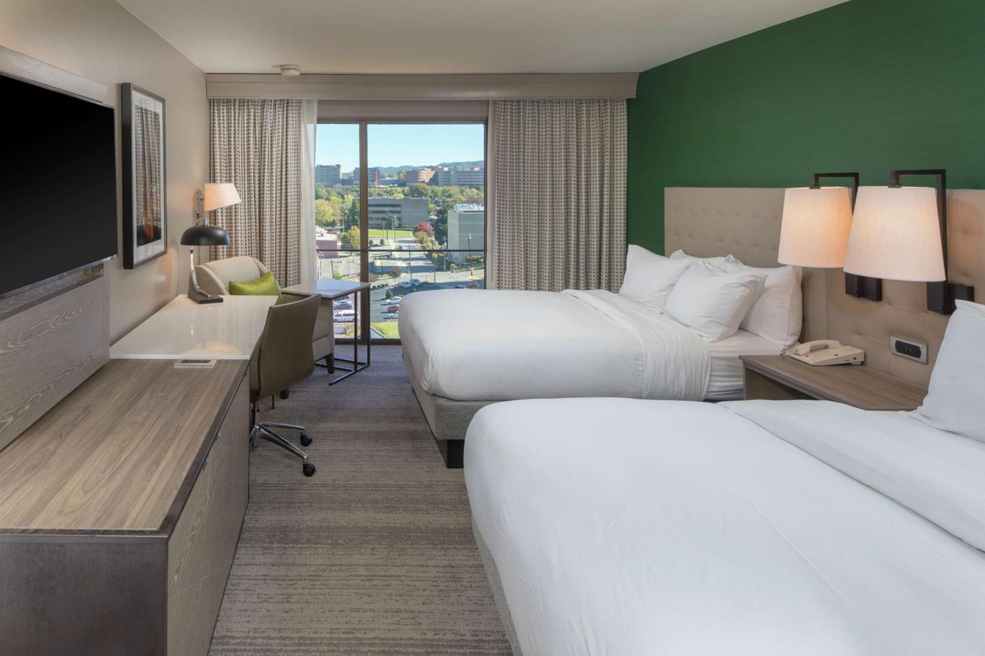 Hilton Downtown At Uab Hotel